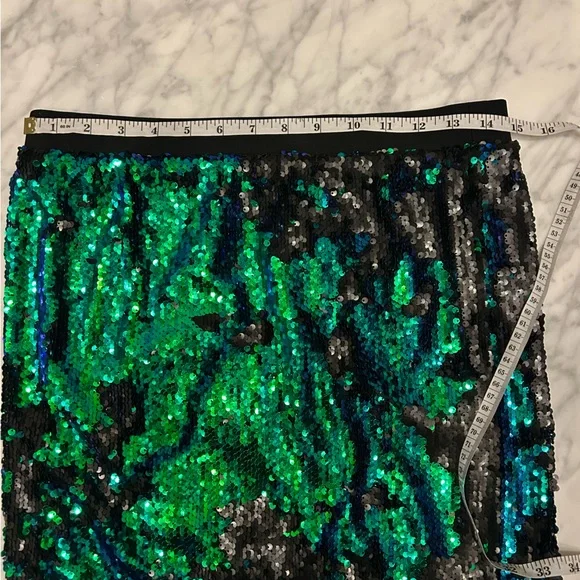 Le Superbe Midi Sequin Skirt in Green/Blue Size Large NWT - Picture 4 of 6